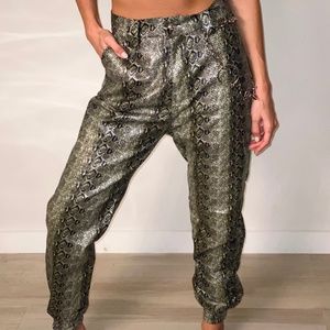 SNAKE PRINT PANTS
